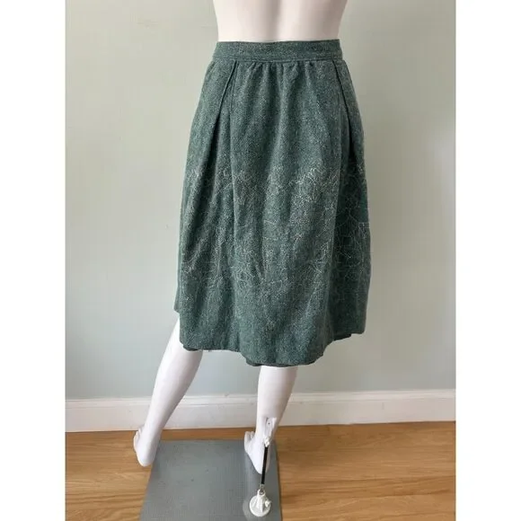 Vintage Green Wool Blend Skirt Pleated Midi Metallic Floral Embroidered size 10 - Picture 2 of 8